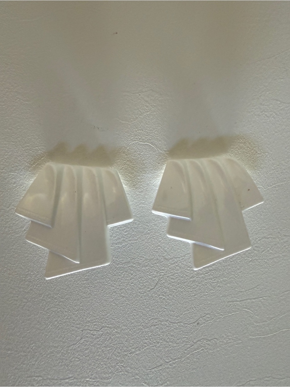 ANGELA CAPUTI Resin Drop Clip-on Earrings